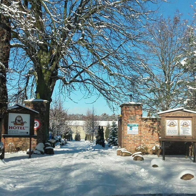 Hotel Stara Stajnia Pleszew Luaran gambar